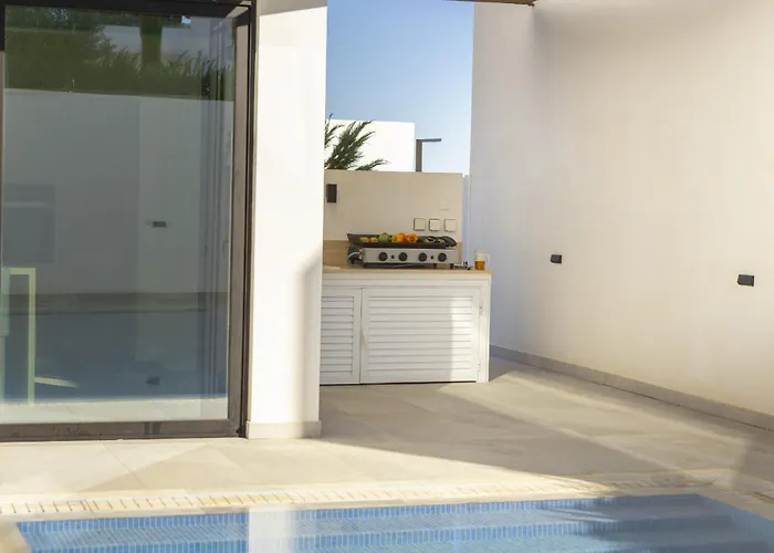 Protaras Periyiali Seaside Villa 33