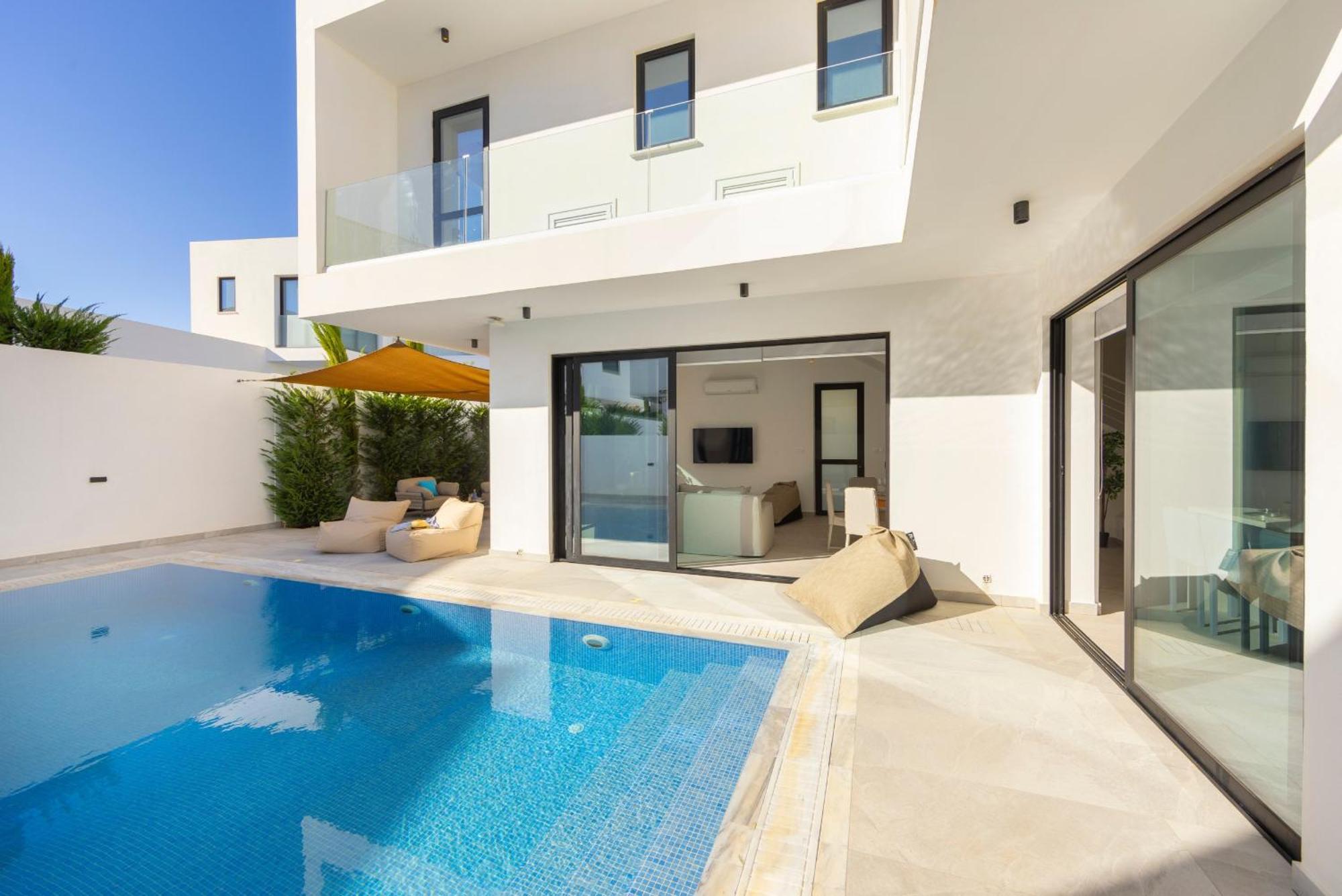 Вилла Periyiali Seaside 33 *